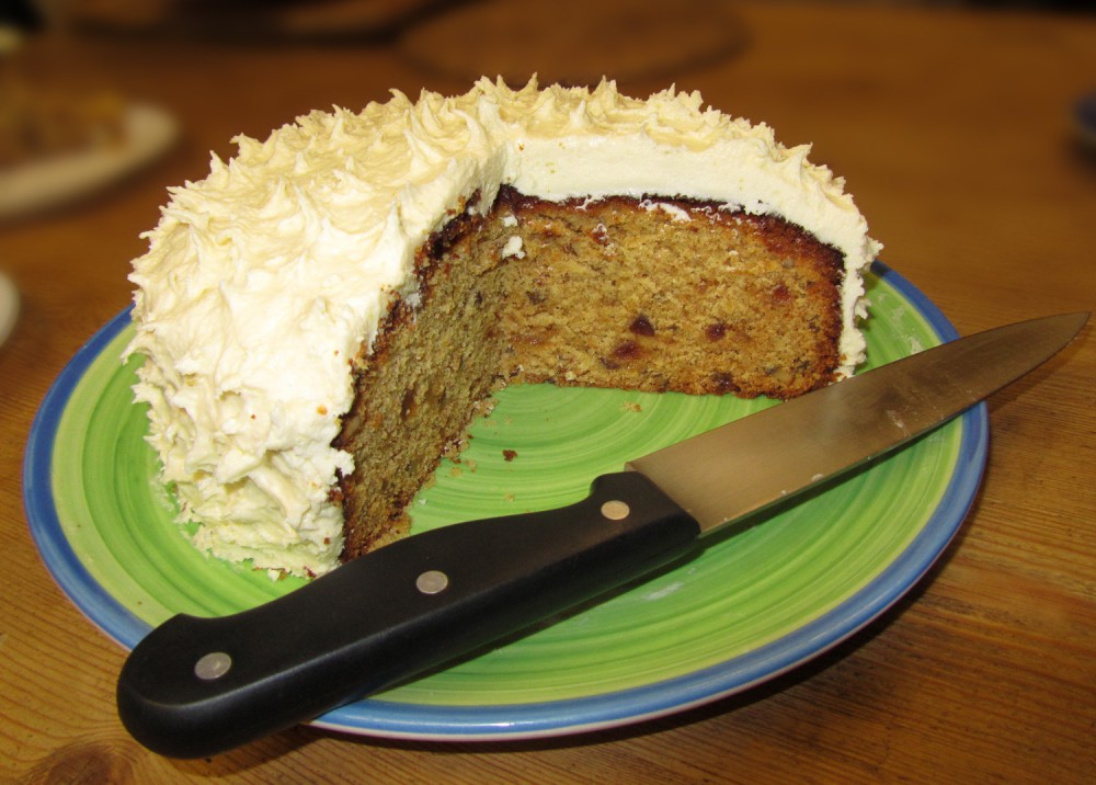 Pineapple cake - cut