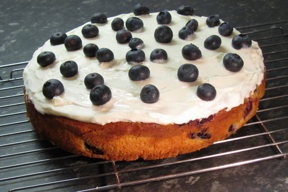 Blueberry Soured Cream Cake Recipe